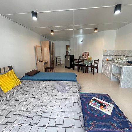 Apartmán Lively Popular C3-C9 Impact Nonthaburi Exteriér fotografie