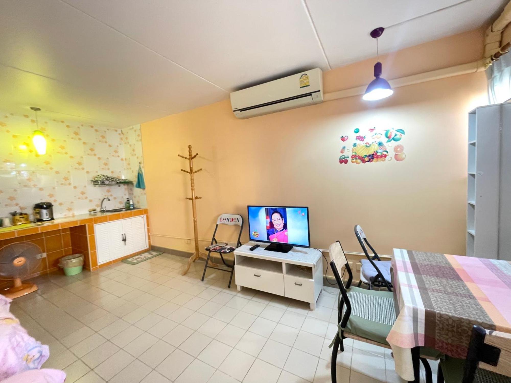 Apartmán Lively Popular C3-C9 Impact Nonthaburi Exteriér fotografie